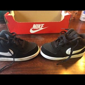 Nike New toddler court sneakers